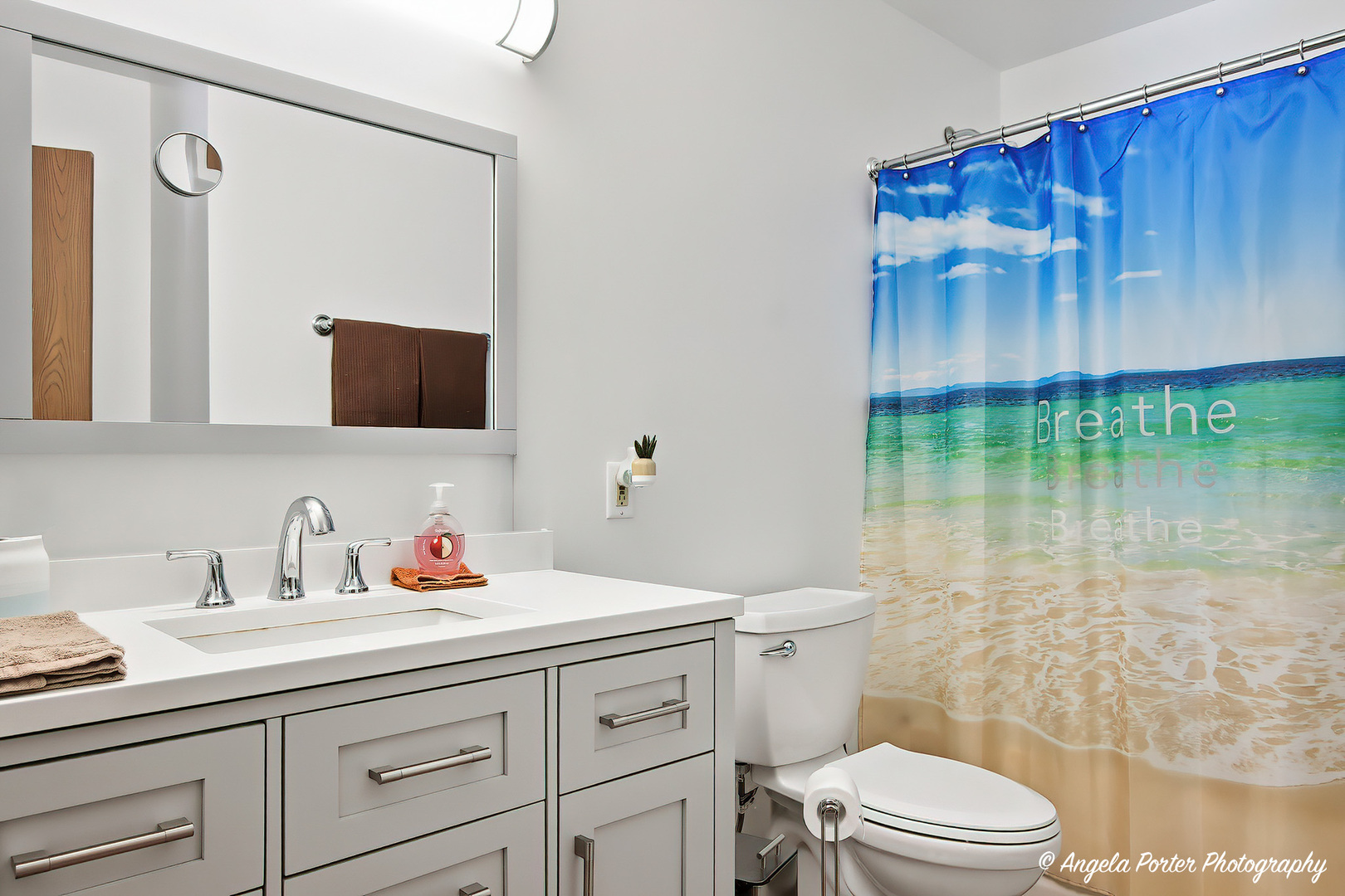 4704 Hartland Trail, McHenry, IL 60050