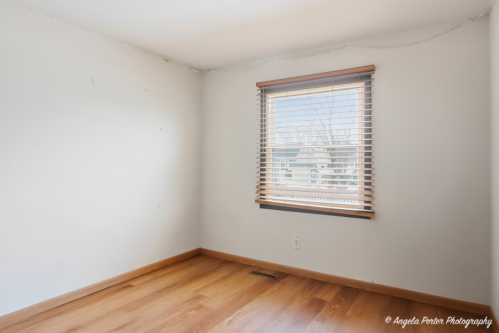 4704 Hartland Trail, McHenry, IL 60050