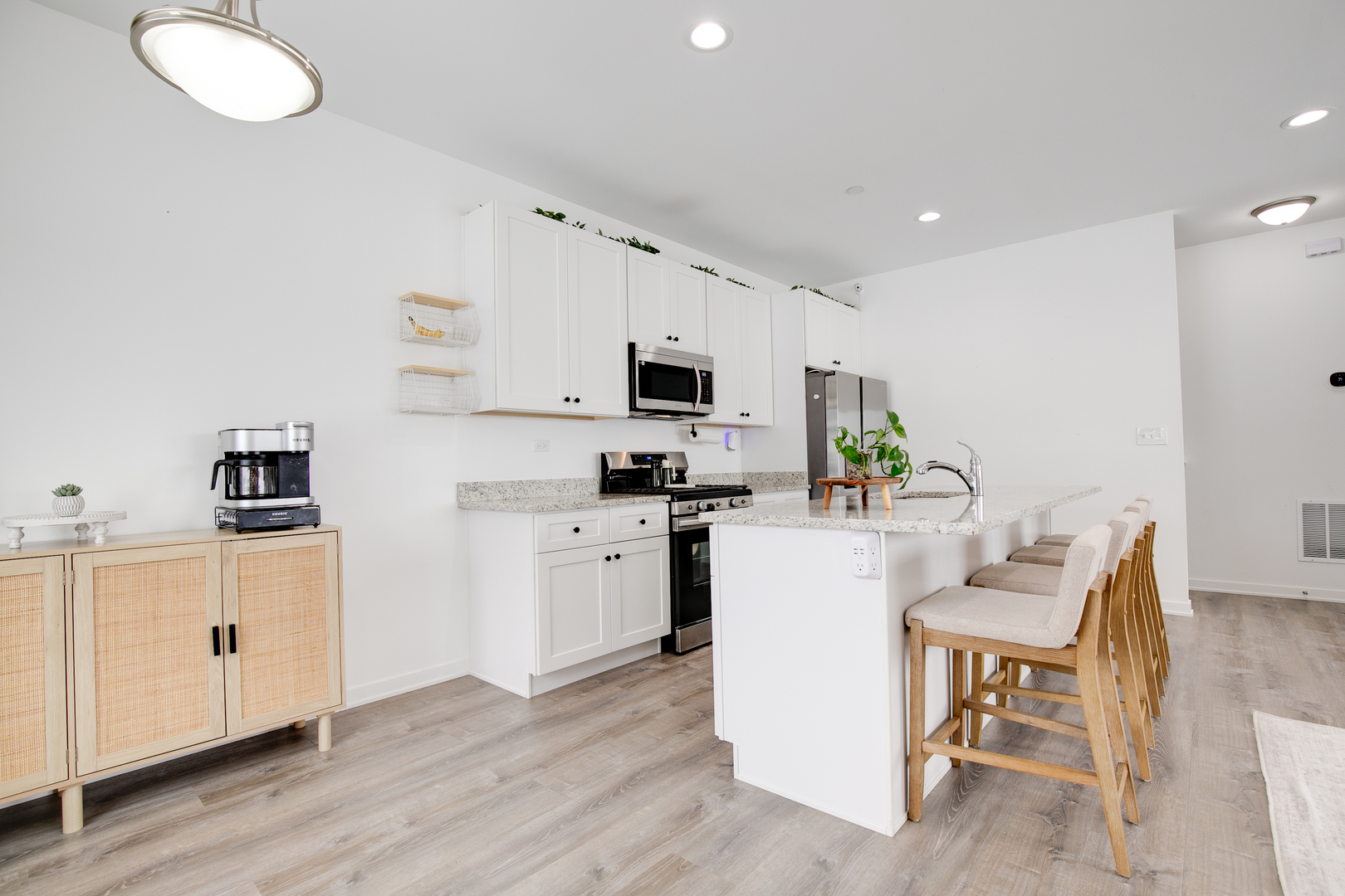 1021 Gillespie Lane, Yorkville, IL 60560