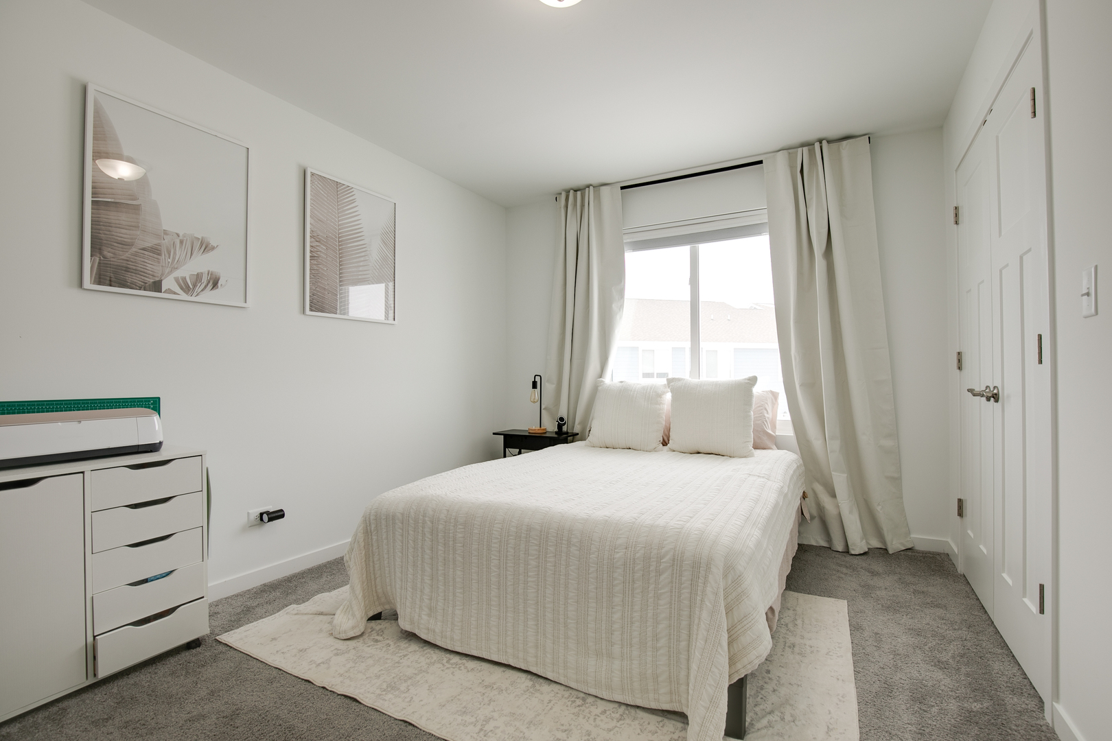 1021 Gillespie Lane, Yorkville, IL 60560