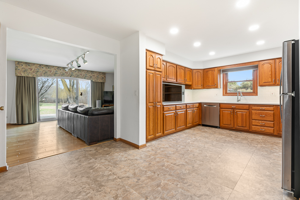 1602 Brittany Lane, Long Grove, IL 60047