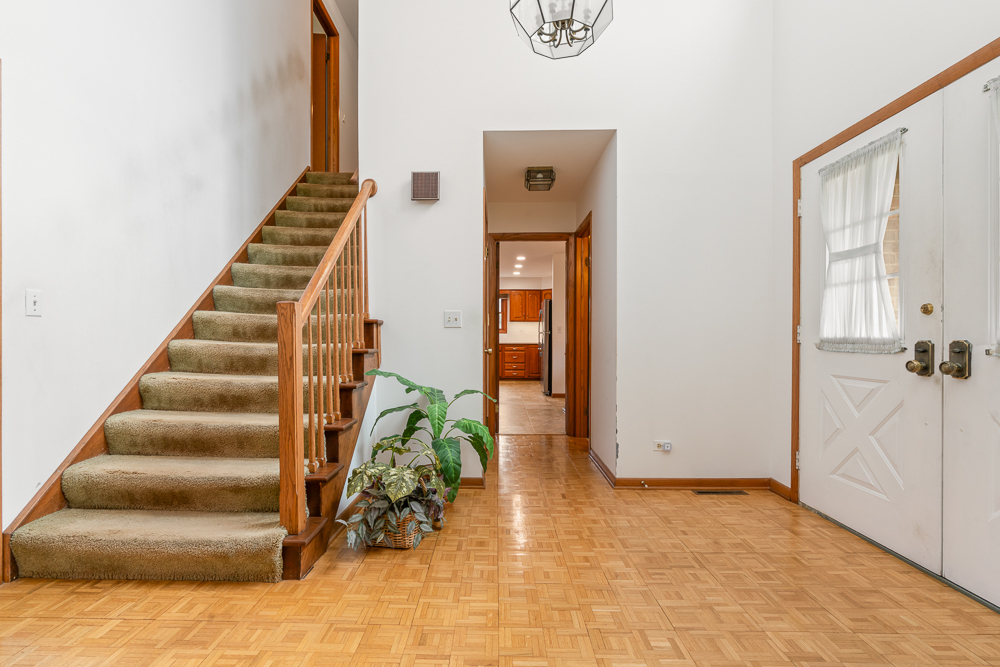 1602 Brittany Lane, Long Grove, IL 60047