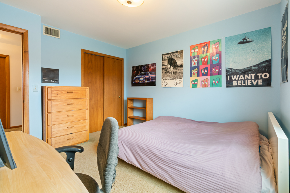 1602 Brittany Lane, Long Grove, IL 60047