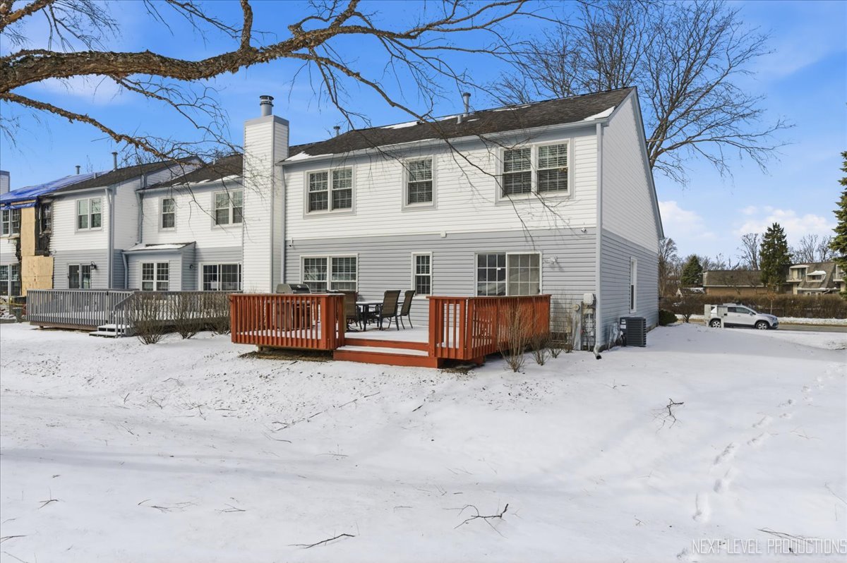 1710 Coach Drive, Naperville, IL 60565