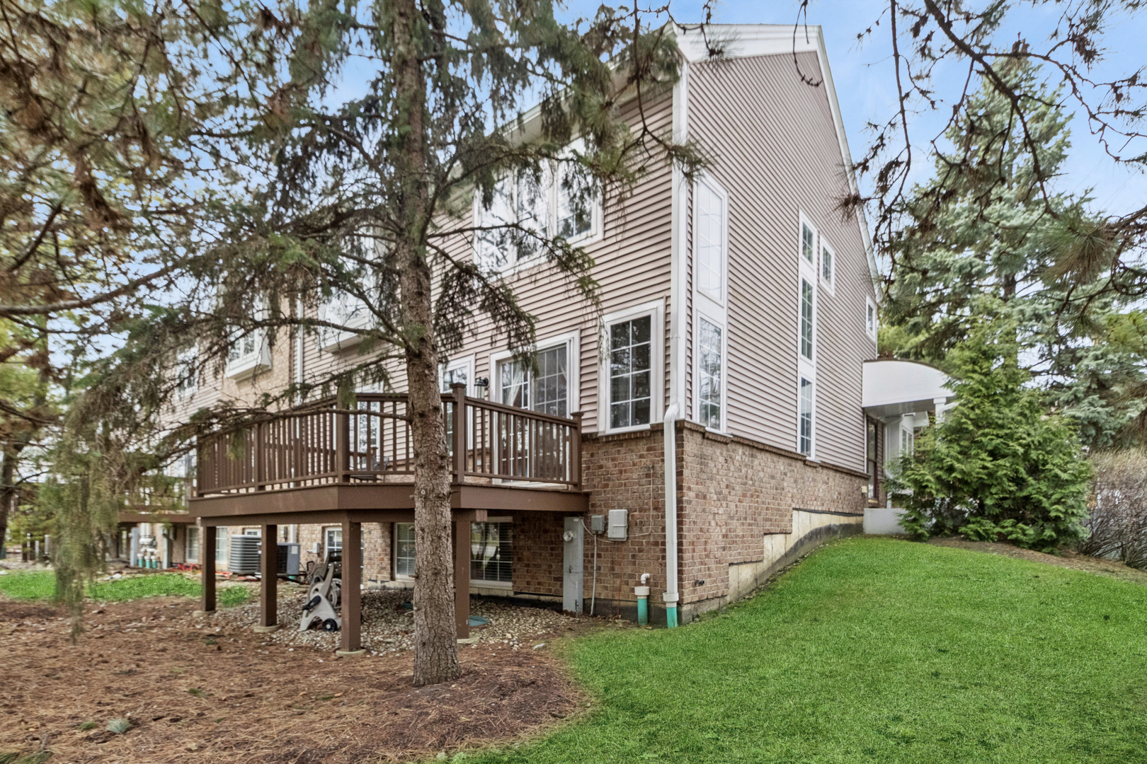 3800 Ashley Court, Rolling Meadows, IL 60008