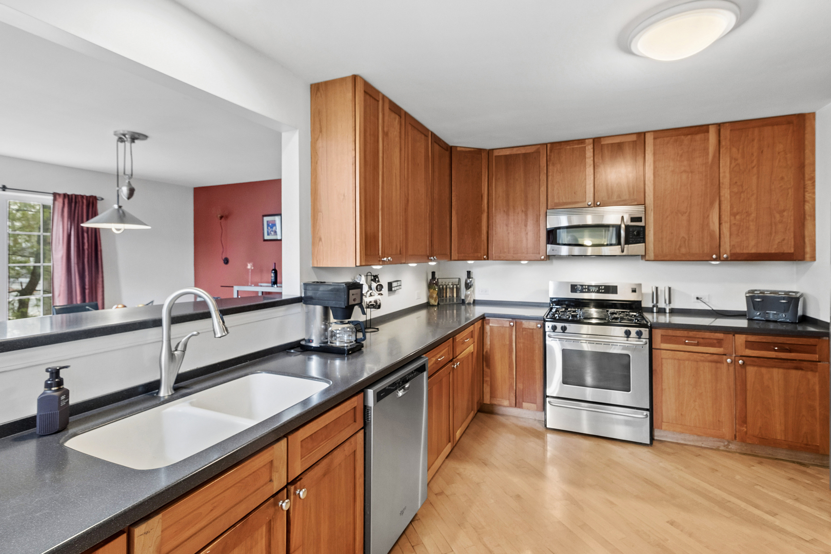 3800 Ashley Court, Rolling Meadows, IL 60008