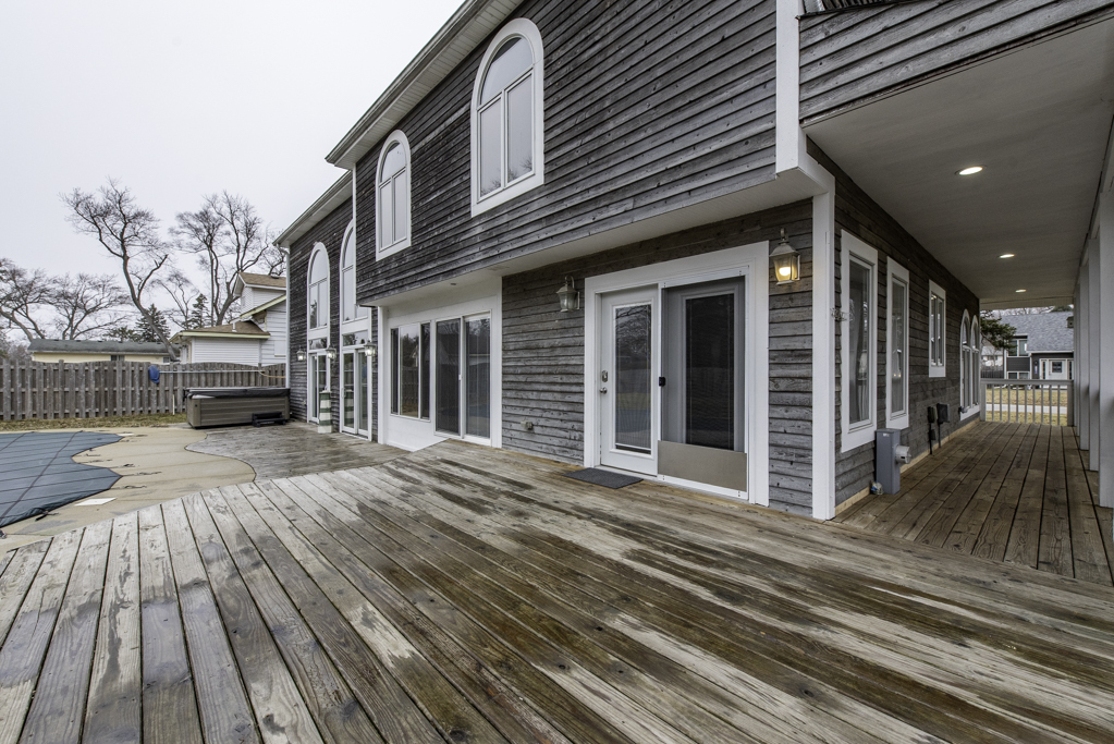 12018 255th Avenue, Trevor, WI 53179