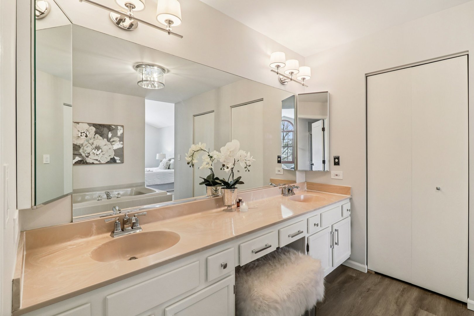 1055 Autumn Drive, Antioch, IL 60002