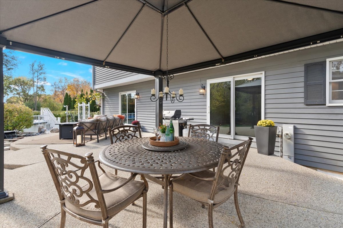 1055 Autumn Drive, Antioch, IL 60002