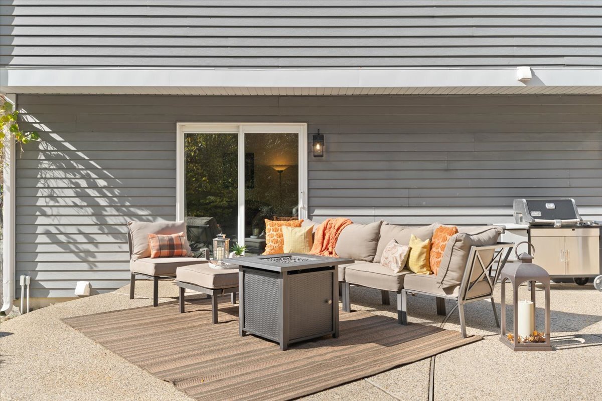 1055 Autumn Drive, Antioch, IL 60002