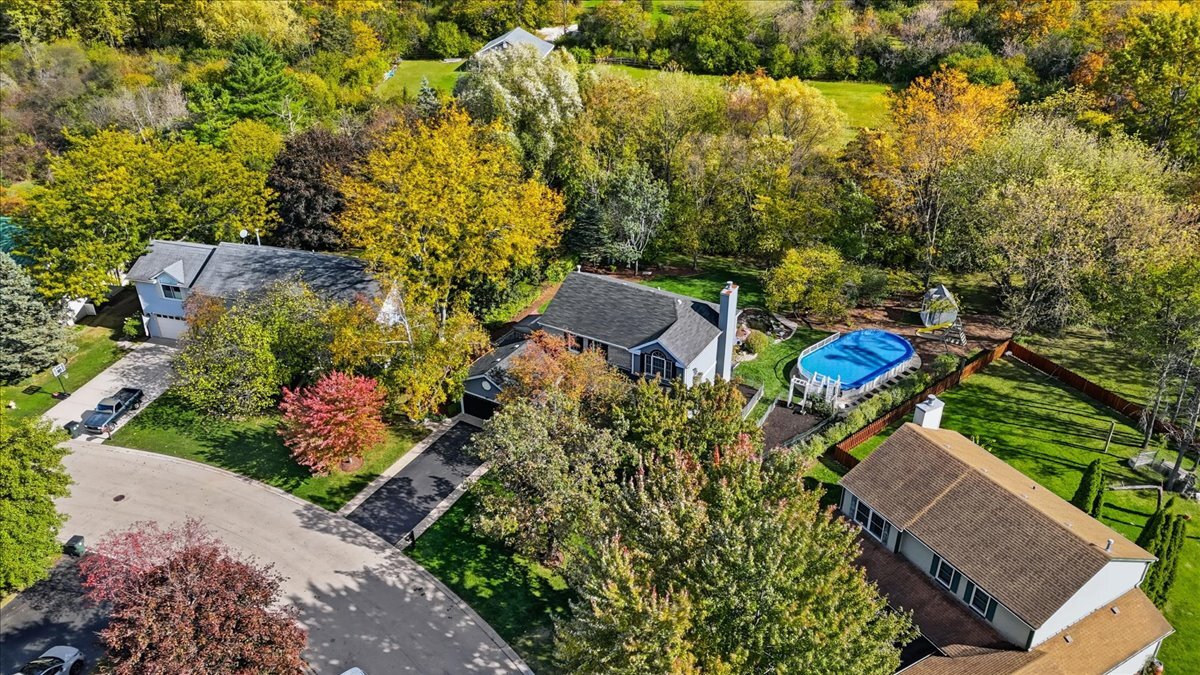 1055 Autumn Drive, Antioch, IL 60002