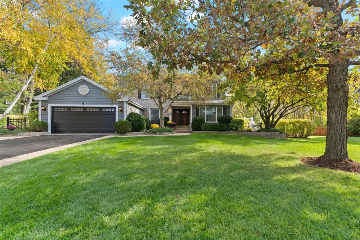 1055 Autumn Drive, Antioch, IL 60002