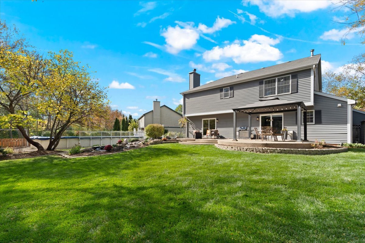 1055 Autumn Drive, Antioch, IL 60002