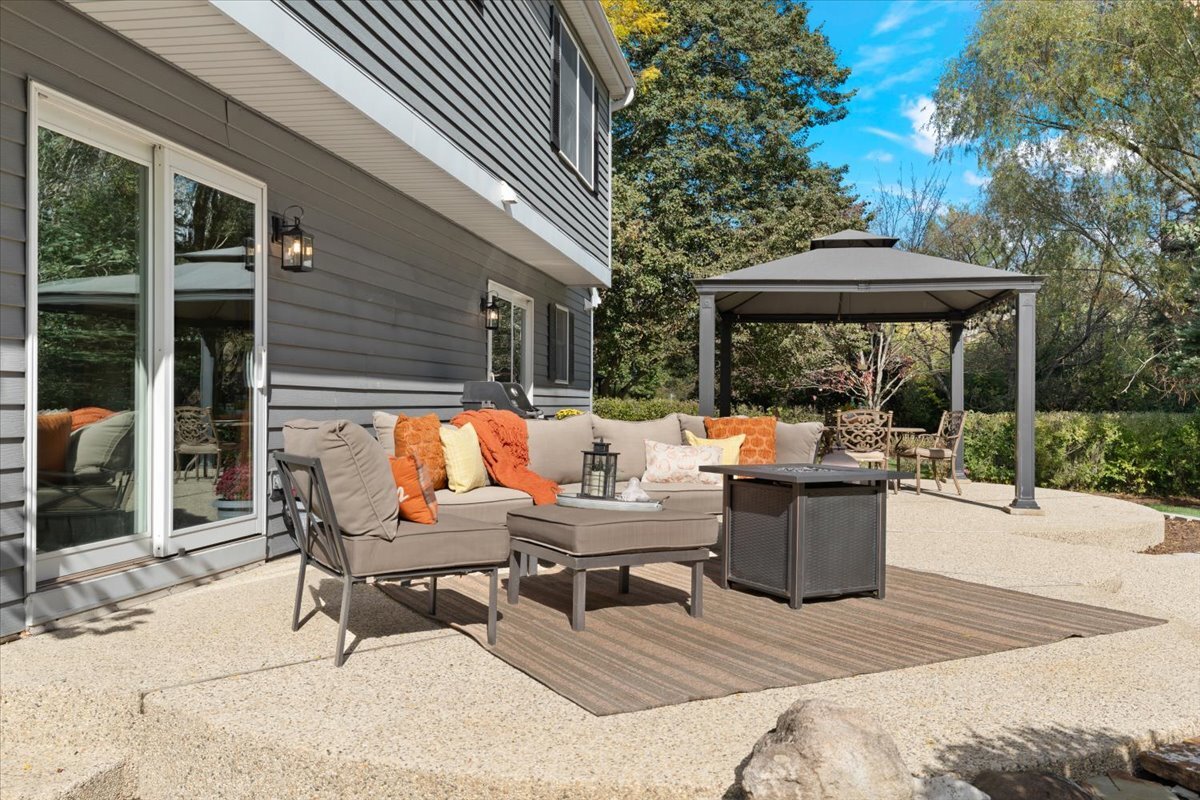 1055 Autumn Drive, Antioch, IL 60002