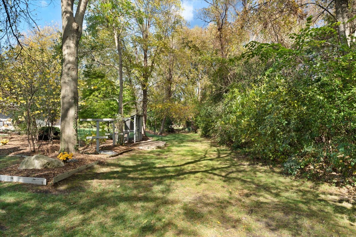 1055 Autumn Drive, Antioch, IL 60002