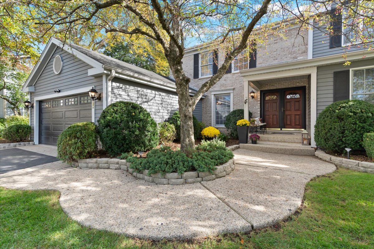 1055 Autumn Drive, Antioch, IL 60002