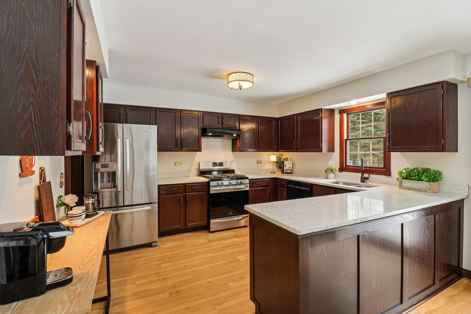 1055 Autumn Drive, Antioch, IL 60002