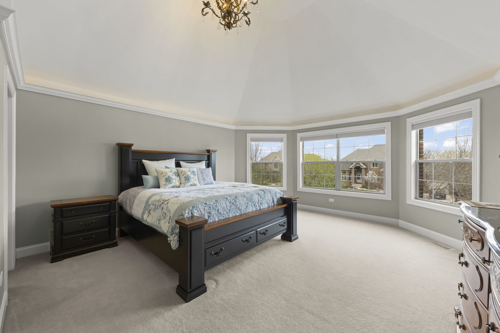 13452 SKYLINE Drive, Plainfield, IL 60585