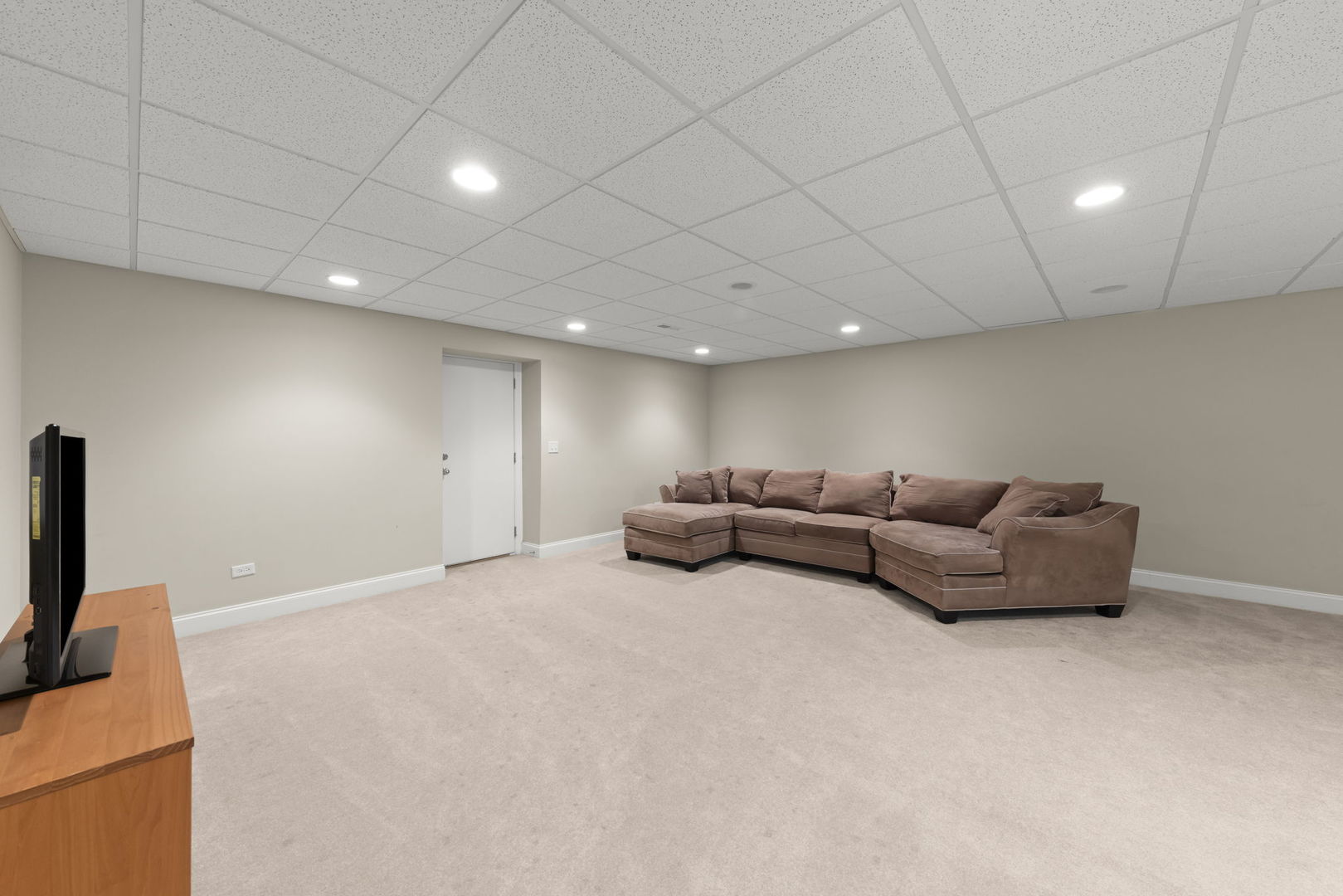 13452 SKYLINE Drive, Plainfield, IL 60585