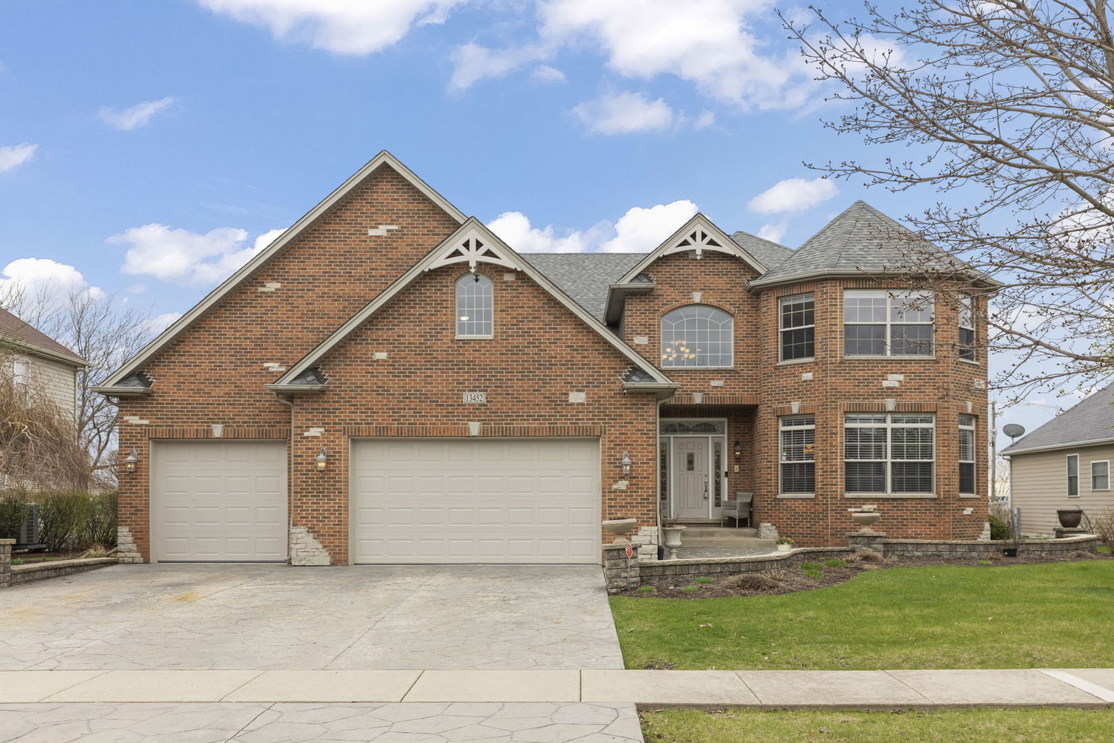 13452 SKYLINE Drive, Plainfield, IL 60585