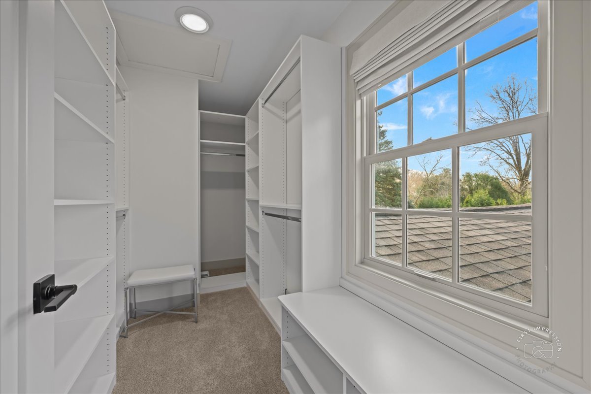 826 S Charles Avenue, Naperville, IL 60540