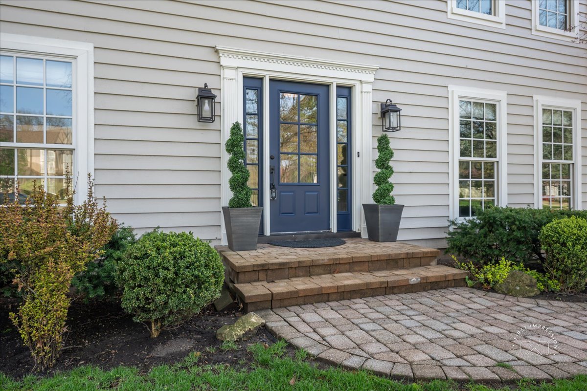 826 S Charles Avenue, Naperville, IL 60540