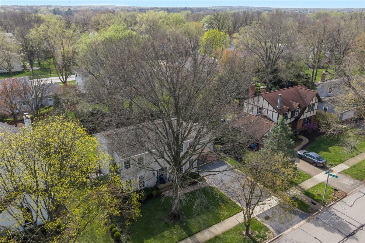 826 S Charles Avenue, Naperville, IL 60540