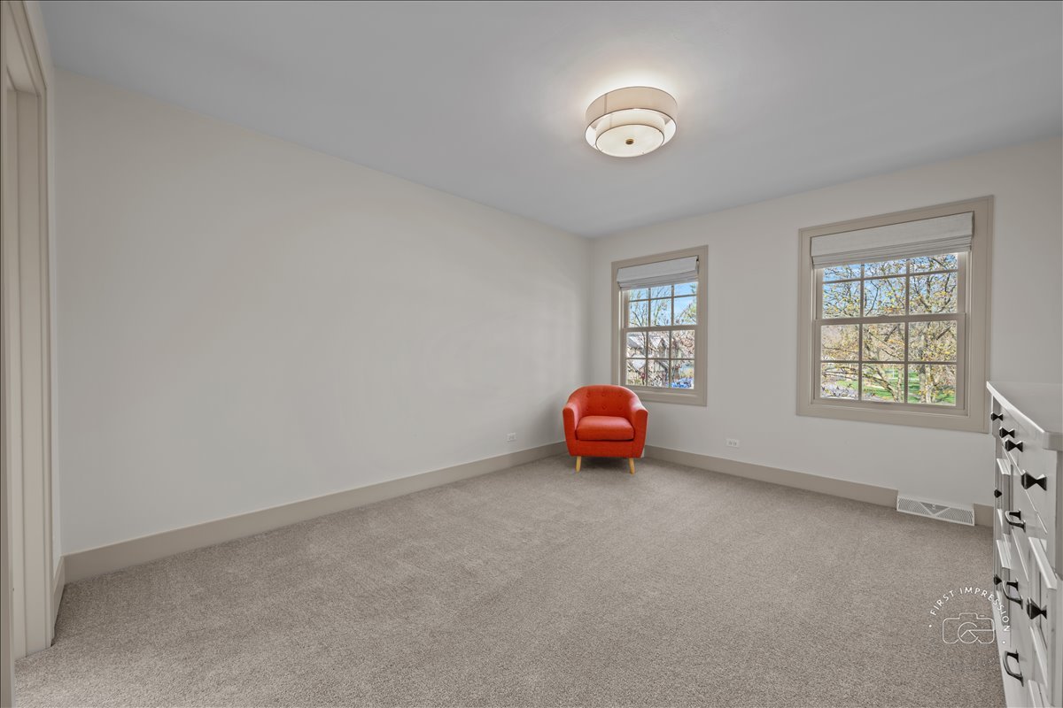 826 S Charles Avenue, Naperville, IL 60540