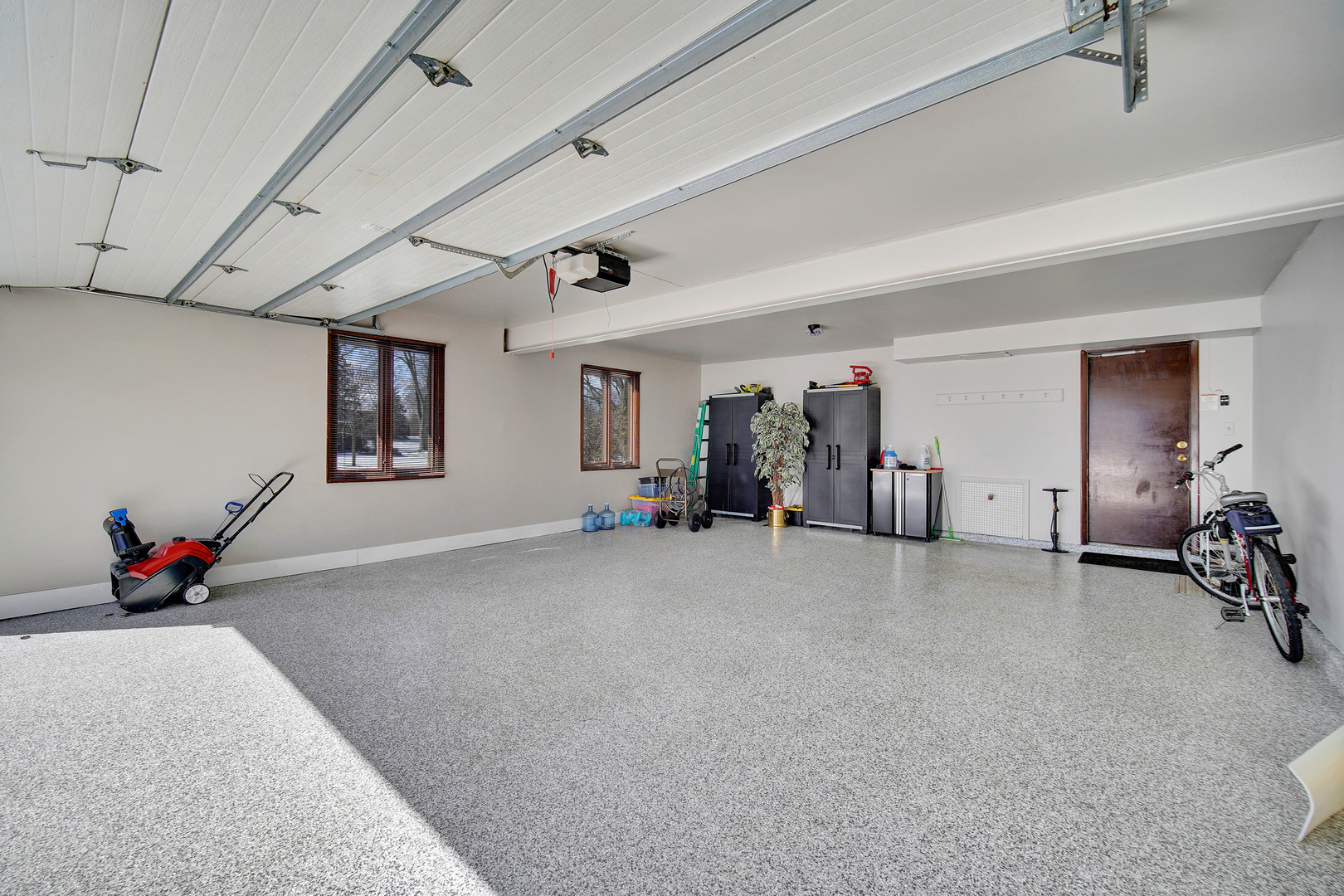 900 Saint Andrews Way, Frankfort, IL 60423