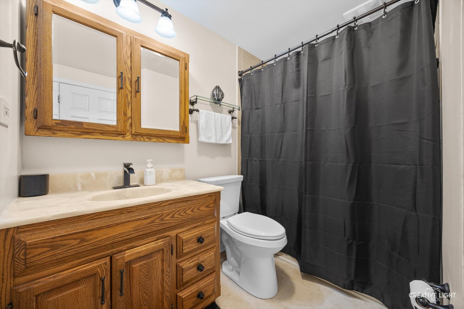 1321 Hampton Lane, Schaumburg, IL 60193