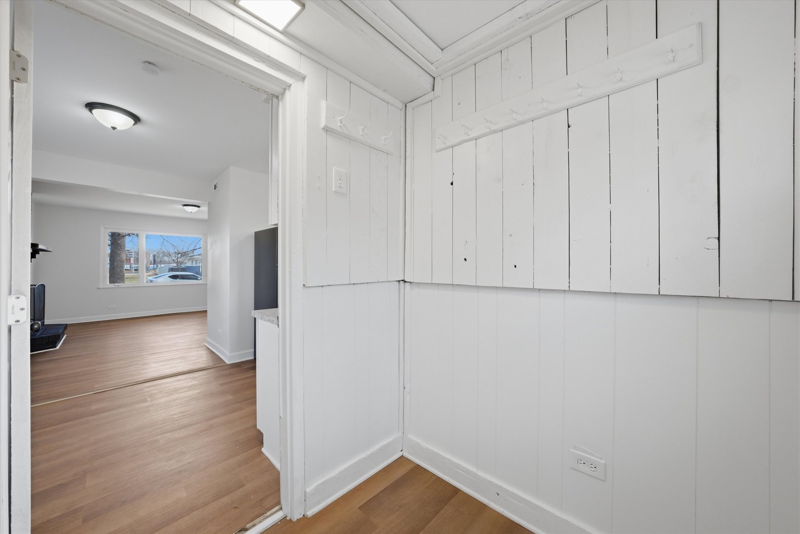 16608 Sawyer Avenue, Markham, IL 60428