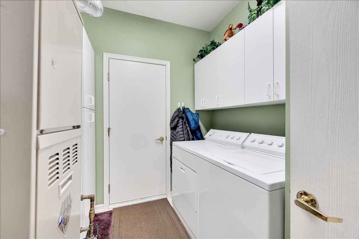 12825 Coventry Lane, Huntley, IL 60142