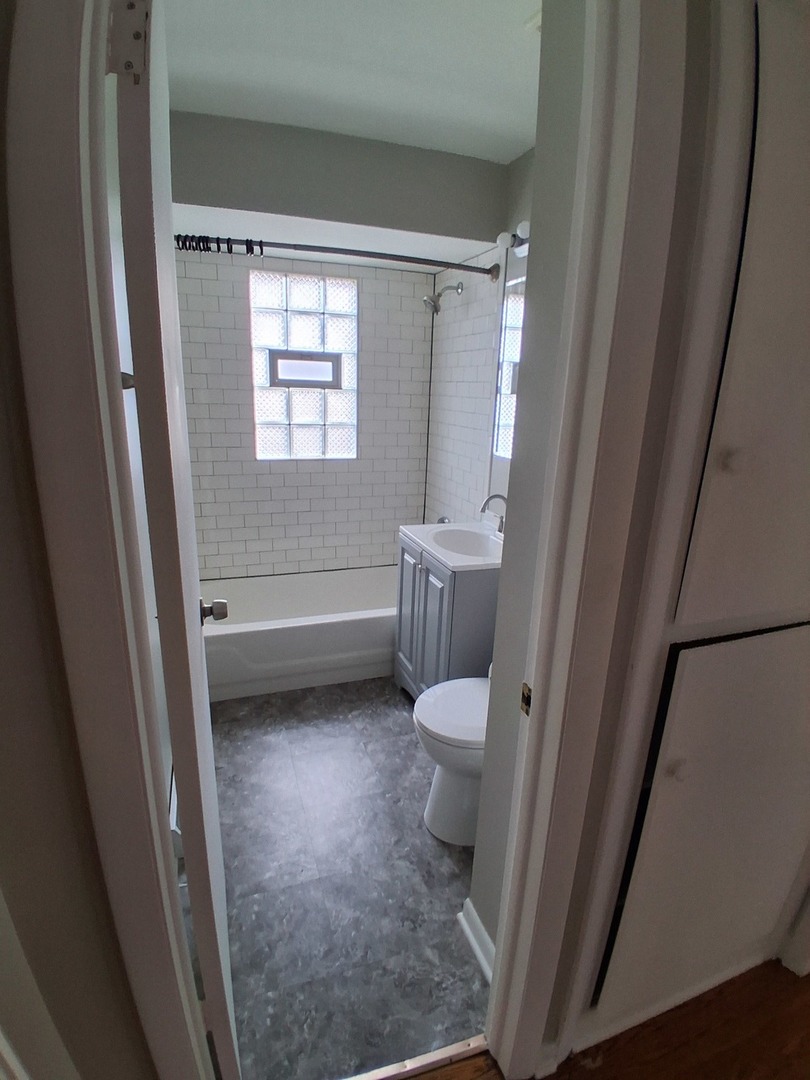 17333 Roy Street, Lansing, IL 60438