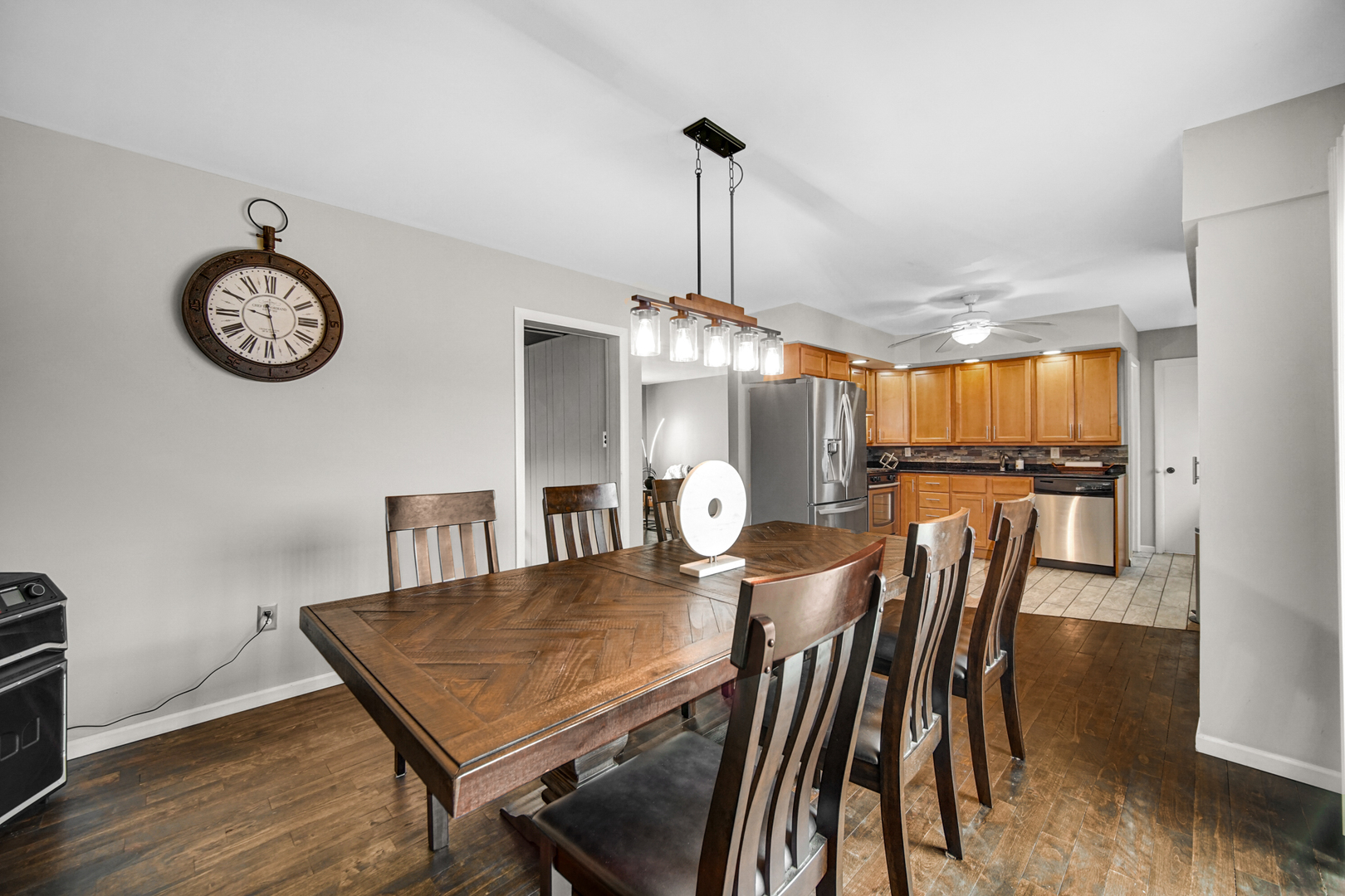 17509 Maple Avenue, Lansing, IL 60438