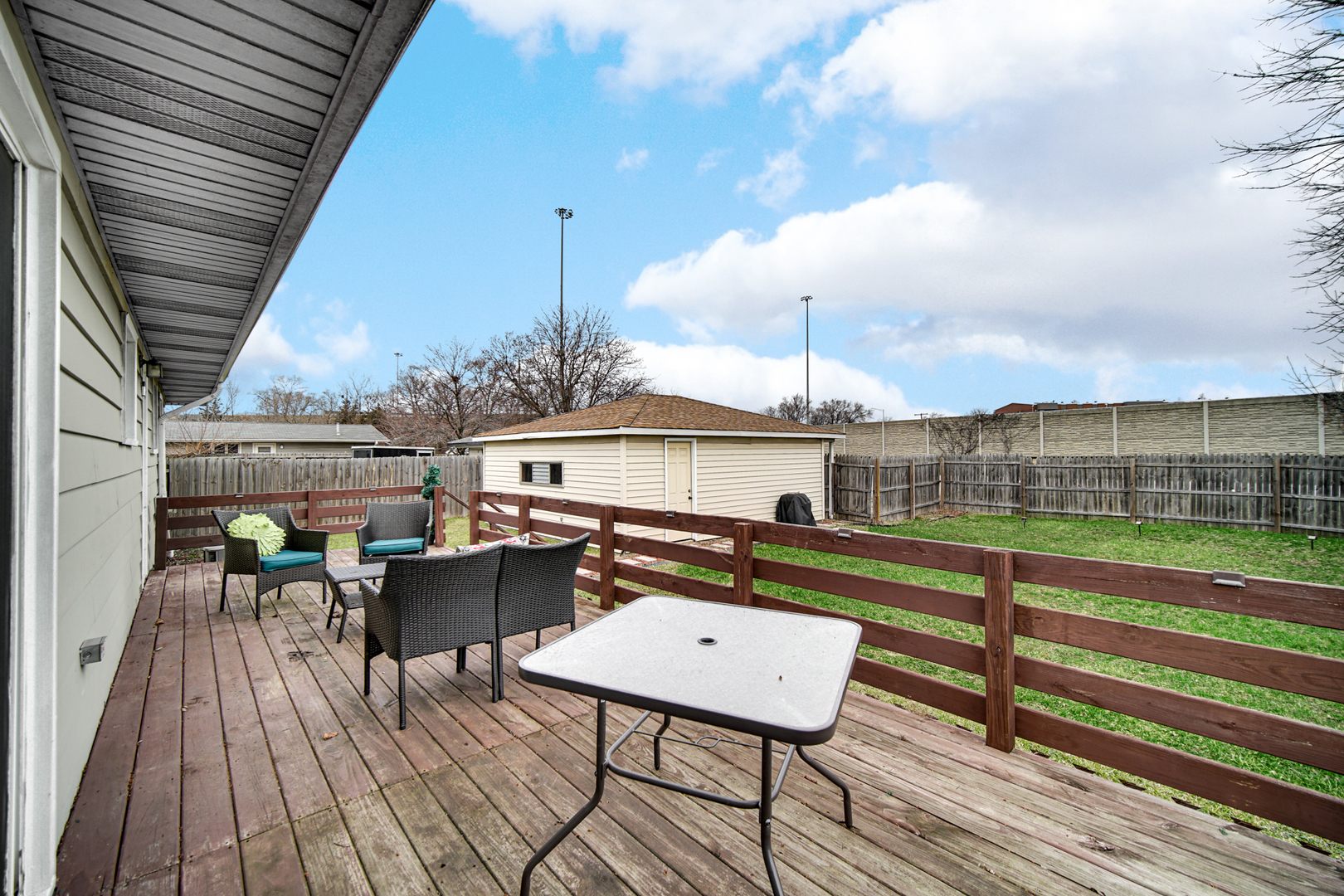 17509 Maple Avenue, Lansing, IL 60438