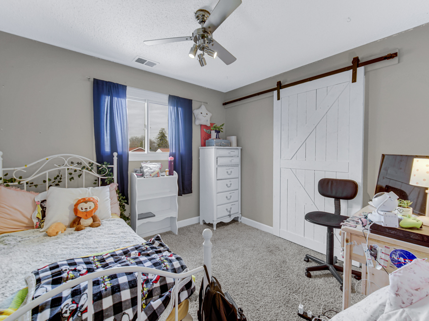 31 E 14th Place, Lombard, IL 60148