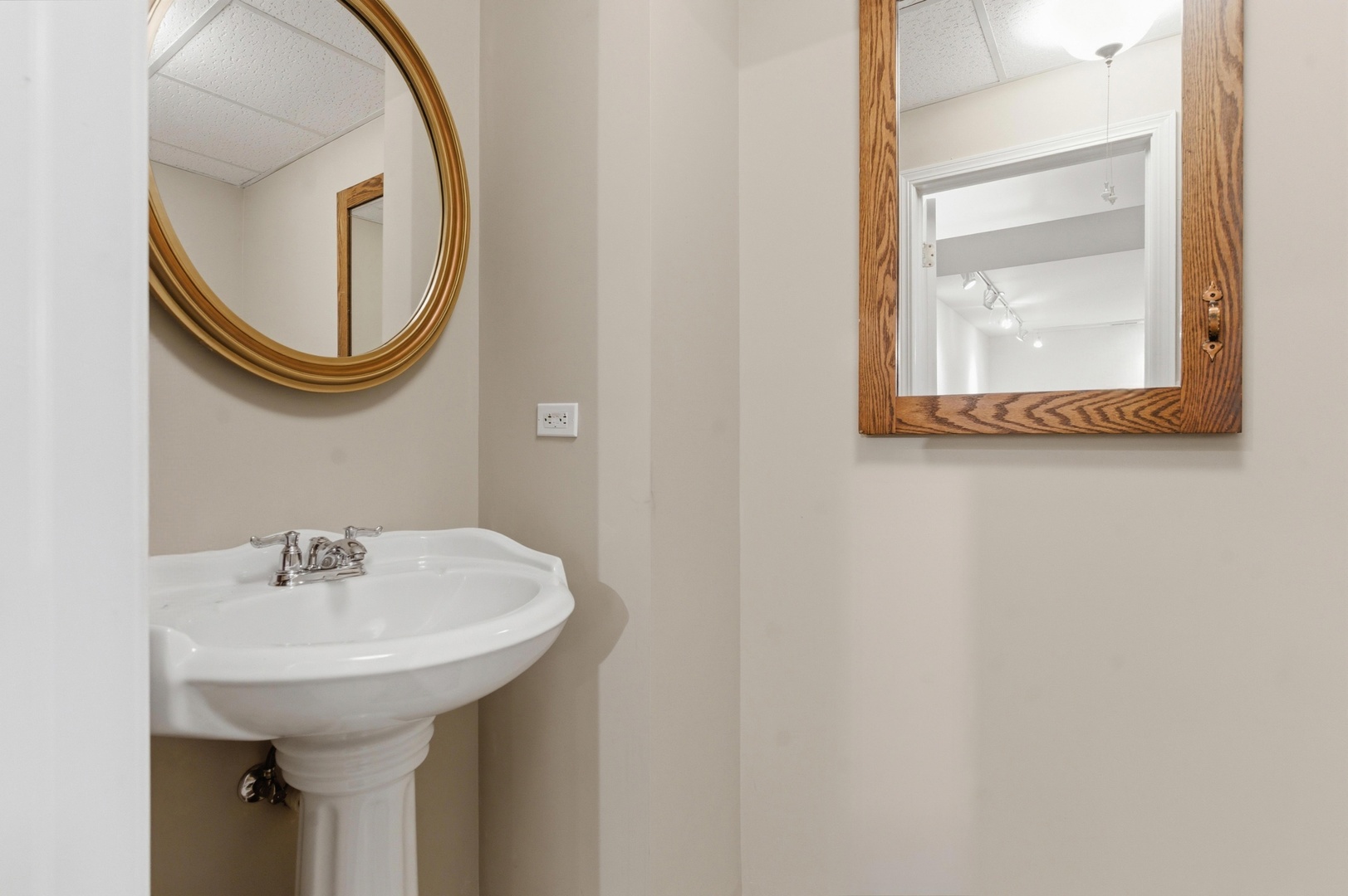 311 Edgewood Drive, Minooka, IL 60447