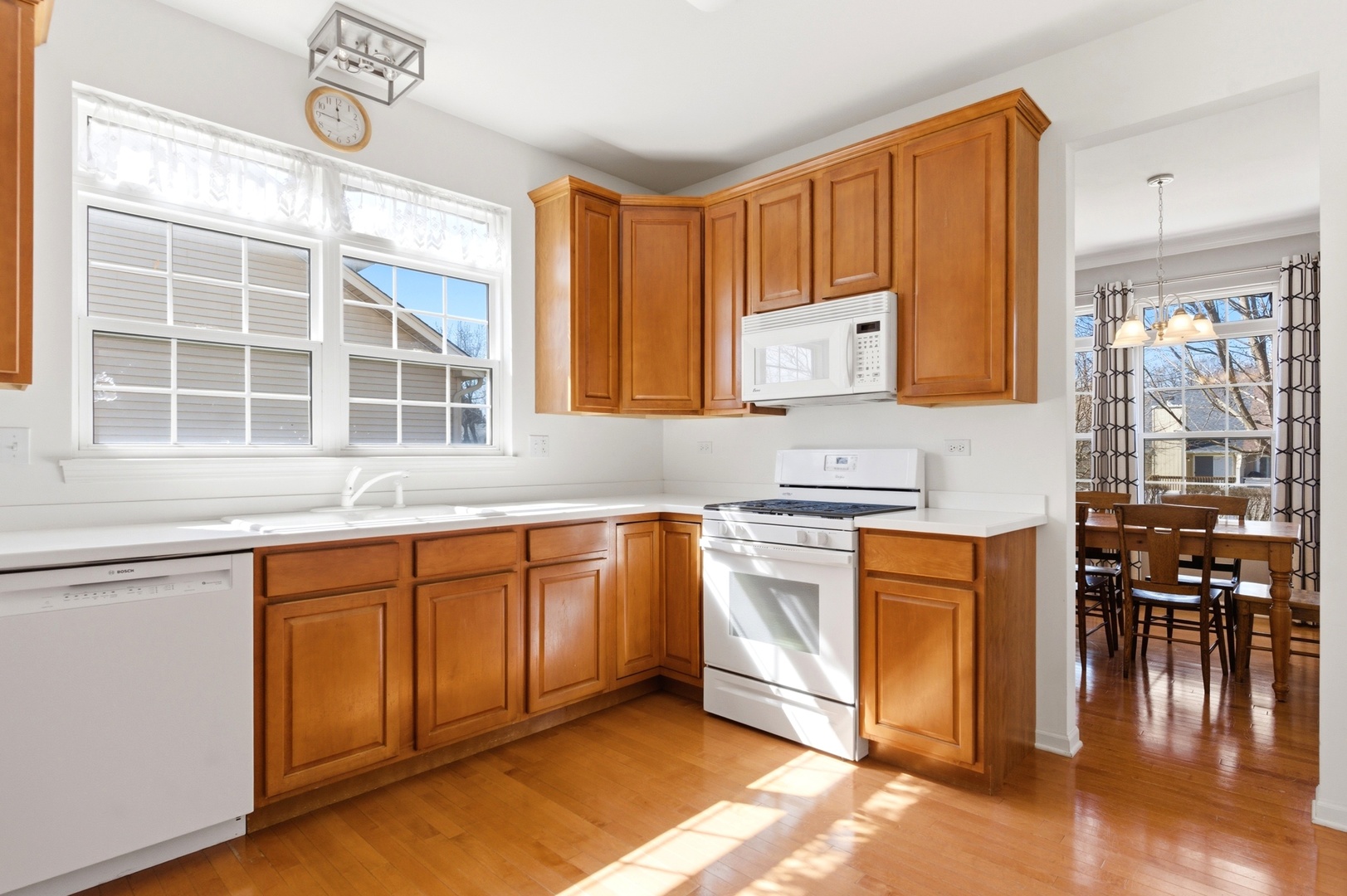 311 Edgewood Drive, Minooka, IL 60447