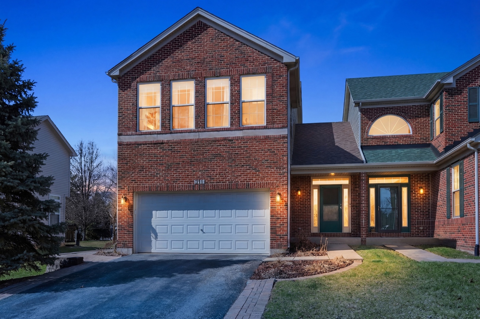 311 Edgewood Drive, Minooka, IL 60447