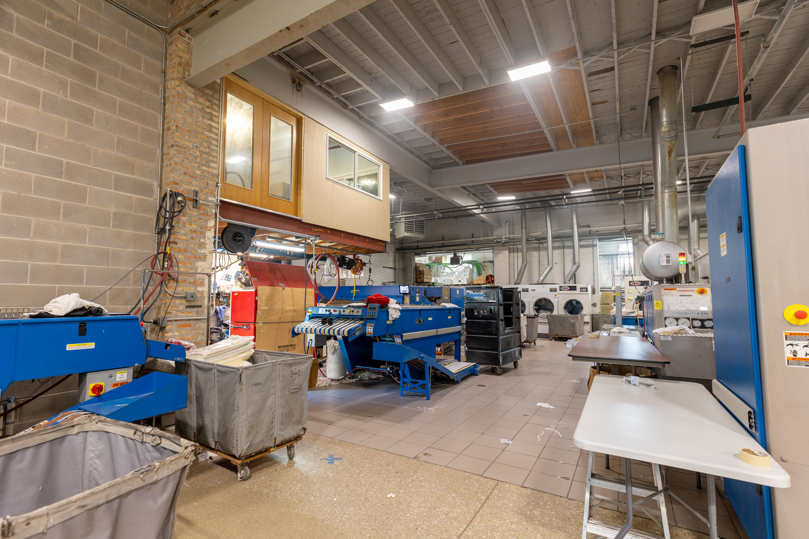 4821 W Cortland Street, Chicago, IL 60639