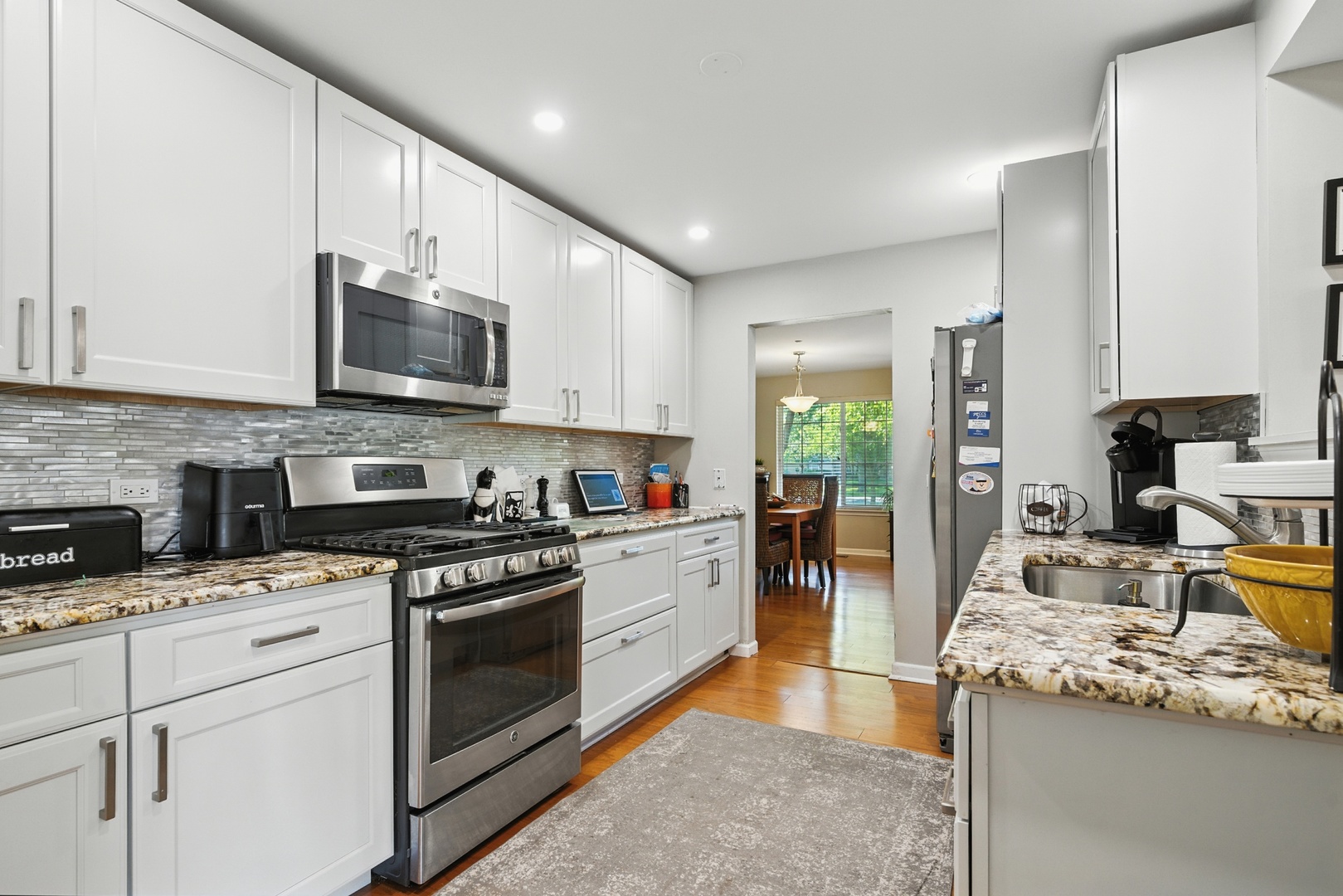 401 Cromwell Circle #4, Bartlett, IL 60103