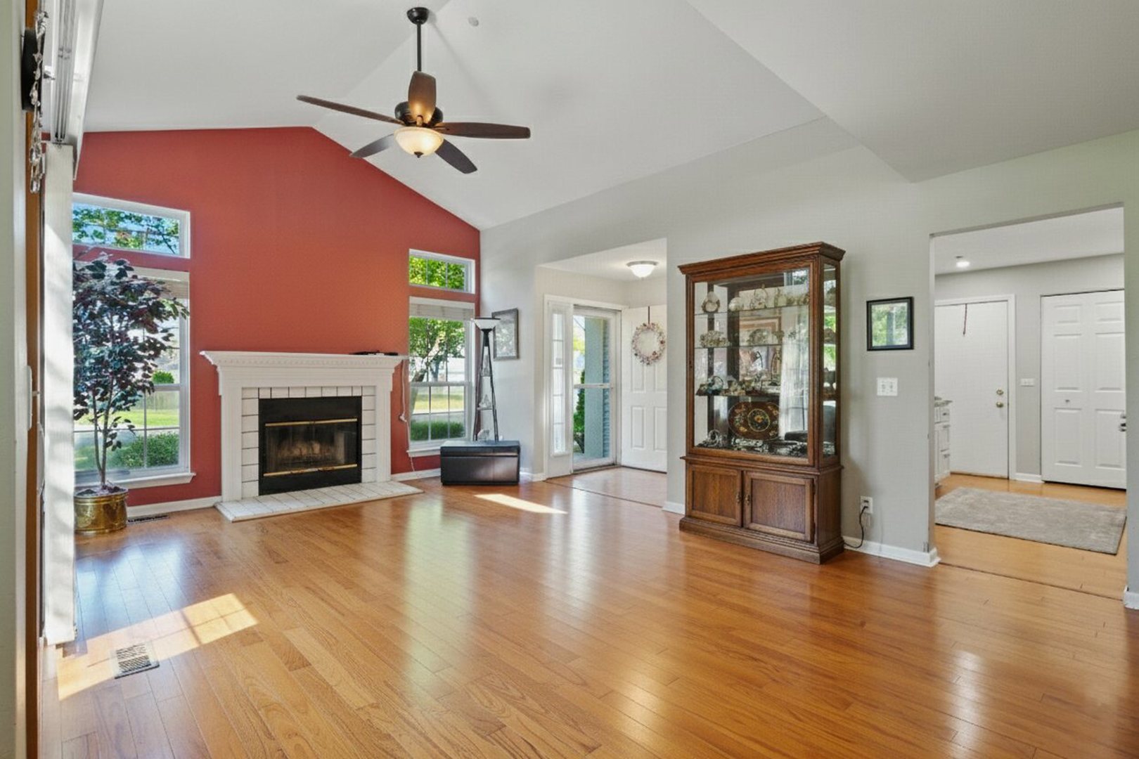 401 Cromwell Circle #4, Bartlett, IL 60103