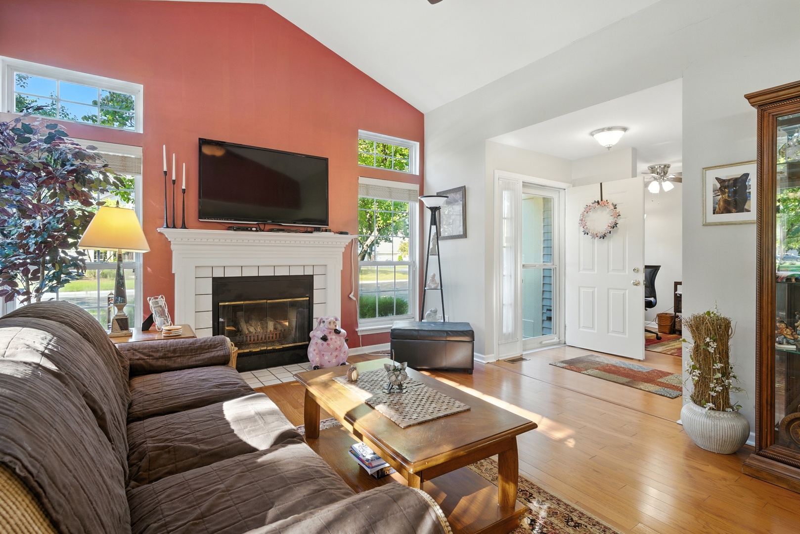 401 Cromwell Circle #4, Bartlett, IL 60103