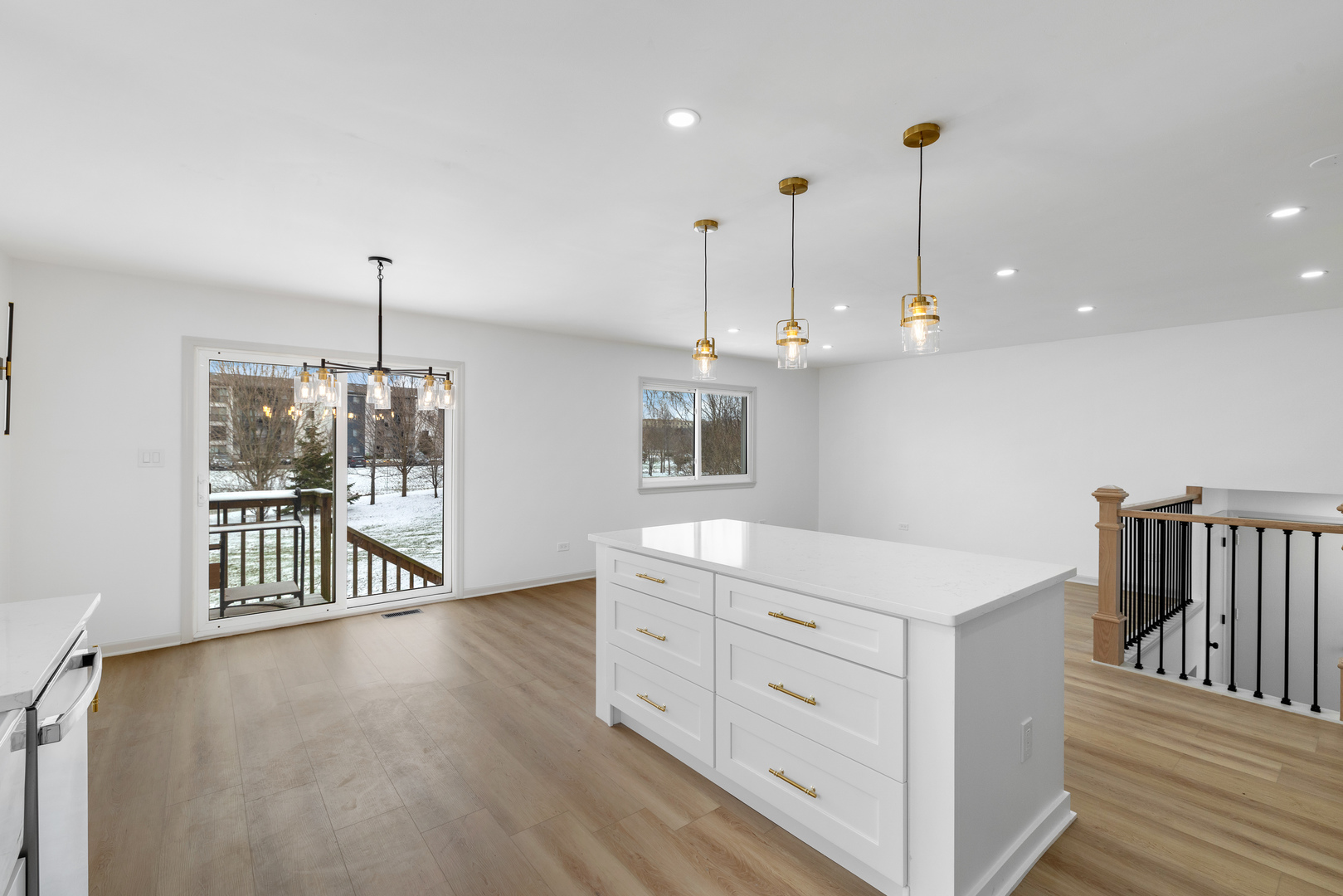 1006 Foxworth Boulevard, Lombard, IL 60148