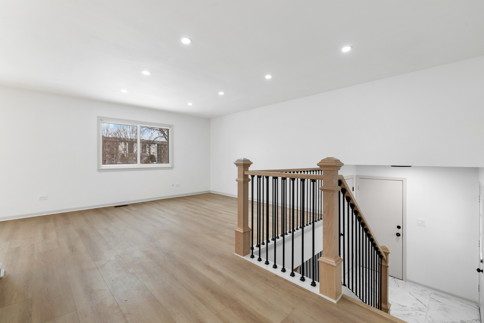 1006 Foxworth Boulevard, Lombard, IL 60148