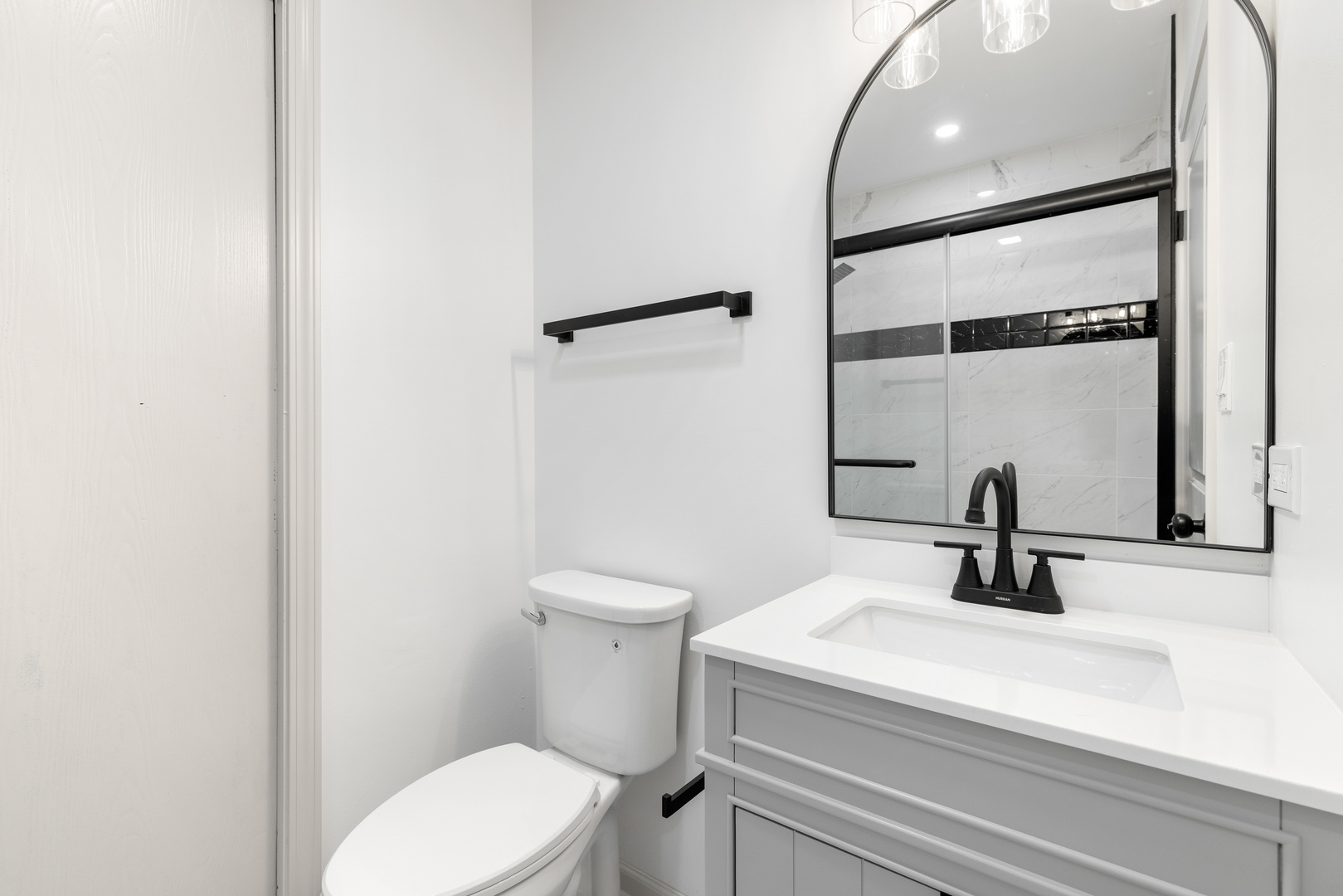 1006 Foxworth Boulevard, Lombard, IL 60148