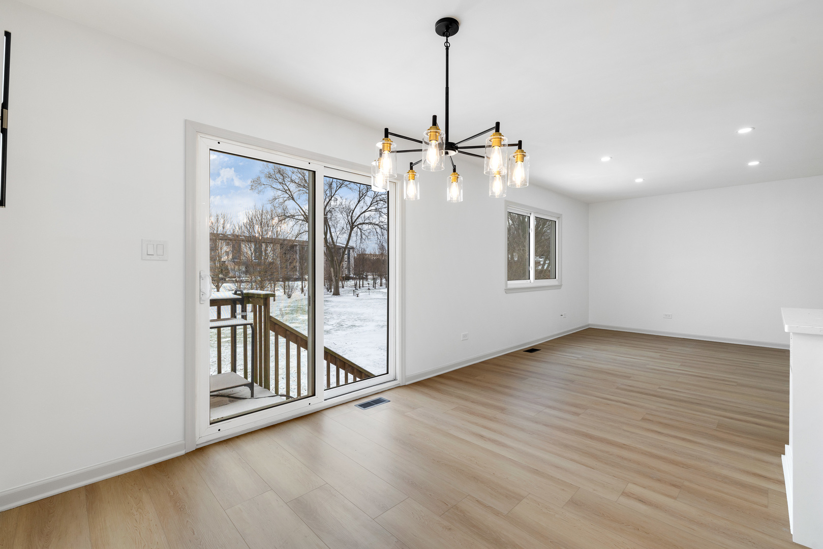 1006 Foxworth Boulevard, Lombard, IL 60148