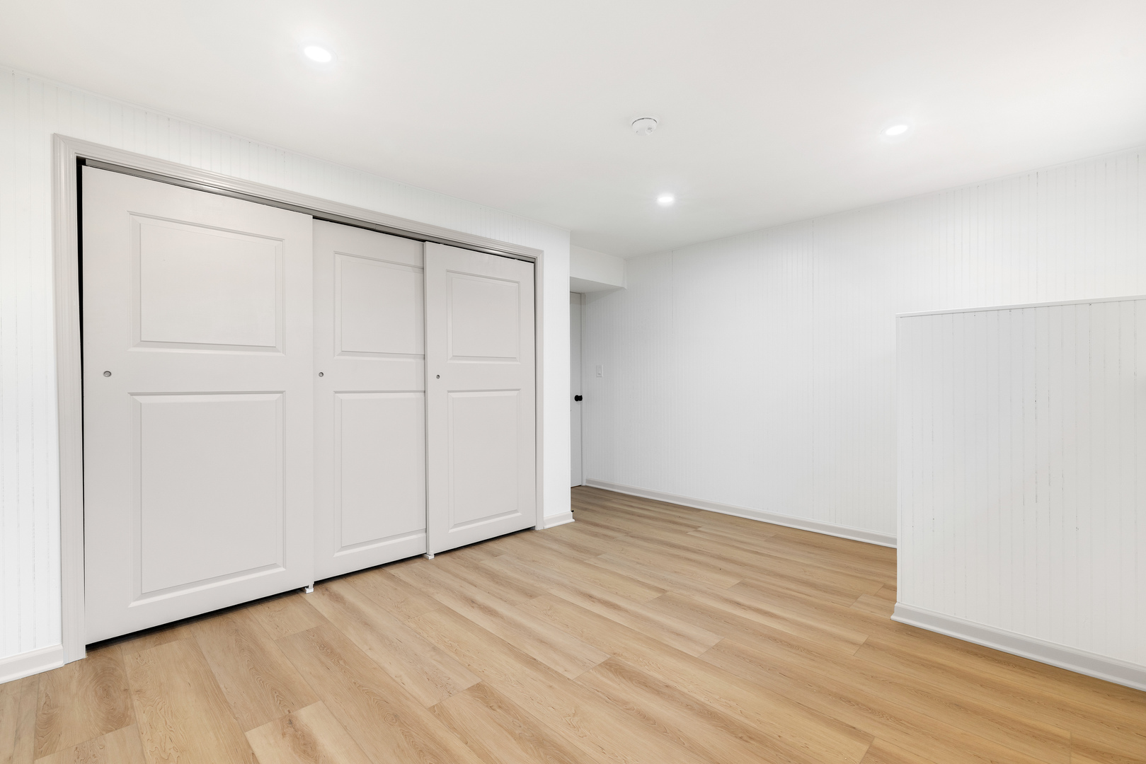 1006 Foxworth Boulevard, Lombard, IL 60148