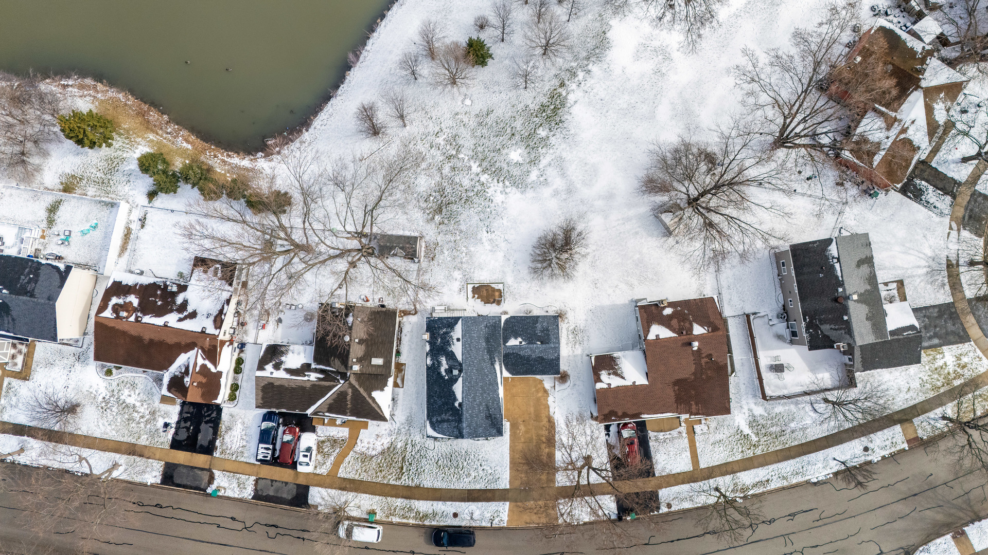 1006 Foxworth Boulevard, Lombard, IL 60148