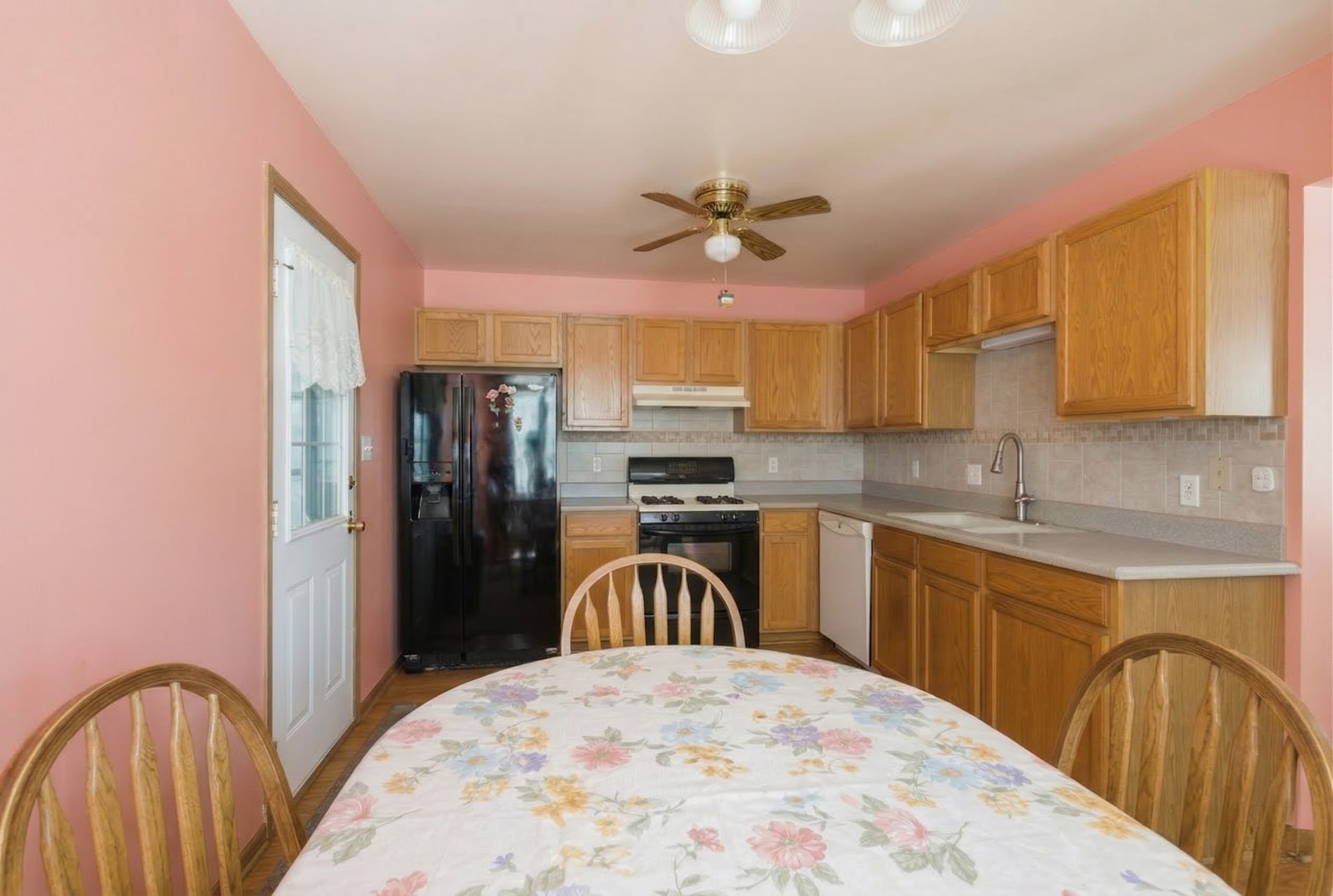 3708 Pebble Creek, McHenry, IL 60050